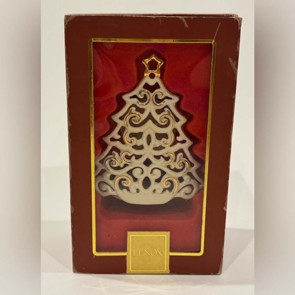 Lenox Gold and Cream Holiday Tree Ceramic Tealight Votive